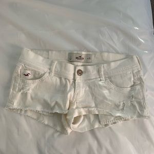 Low rise denim shorts
